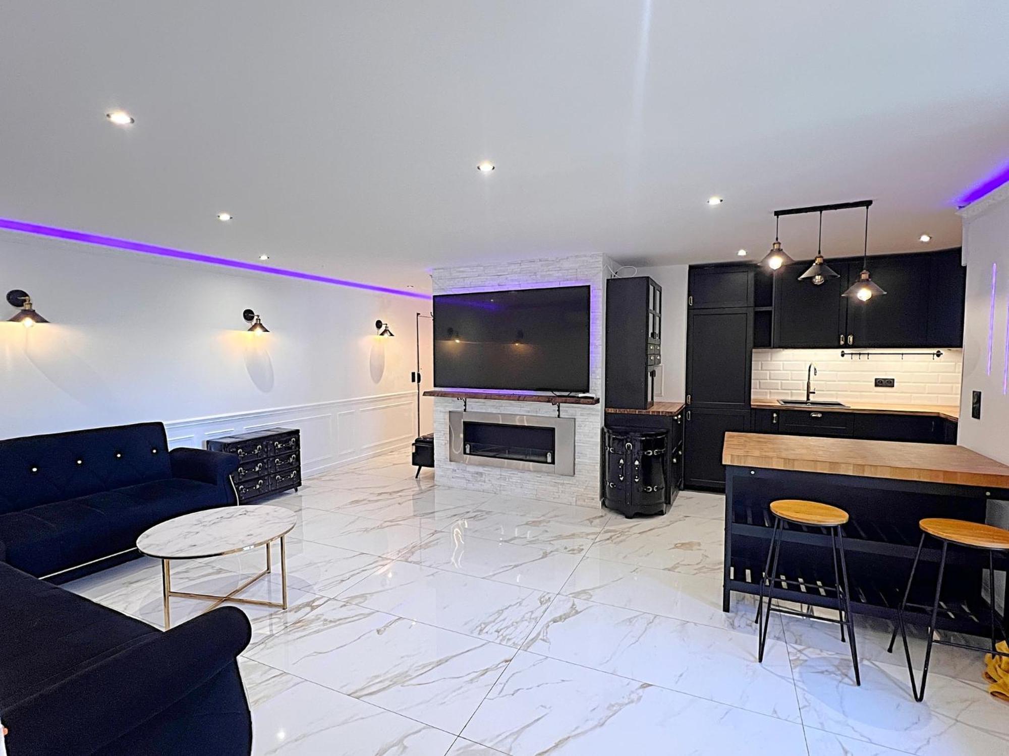 Penthouse Luxury Sauna Apartment Garches