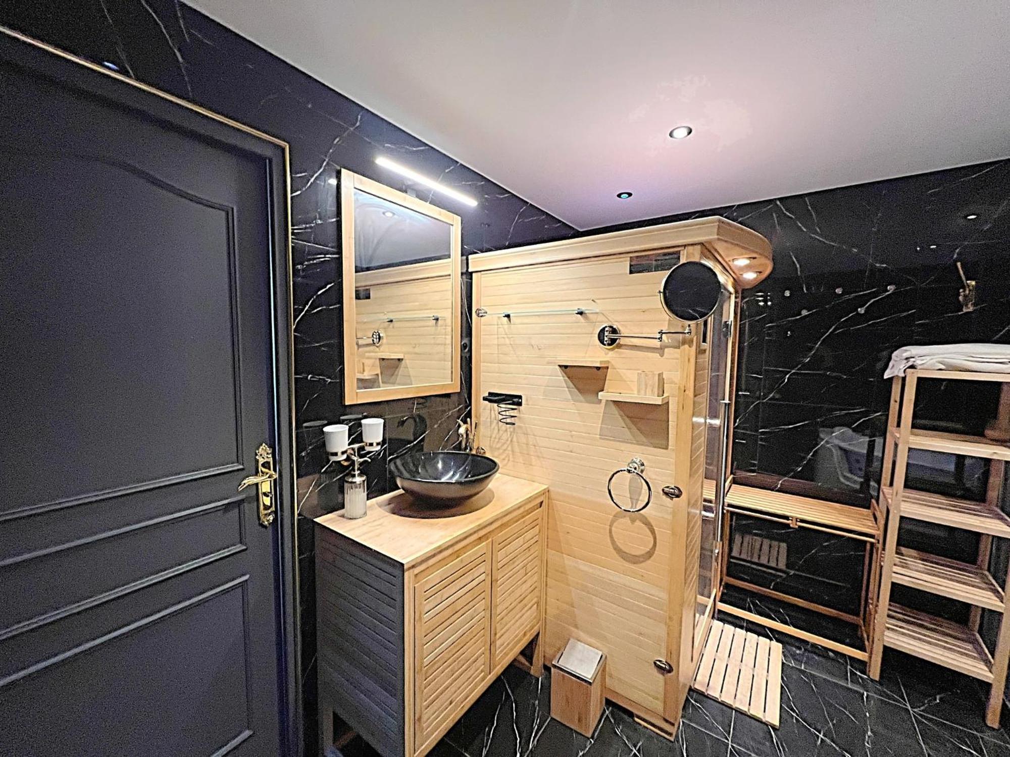 Apartment Penthouse Luxury Sauna